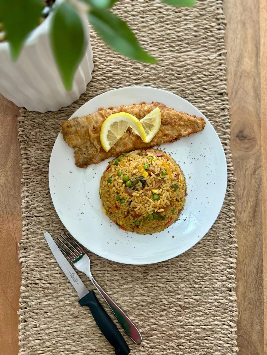 Yellow rice with fish